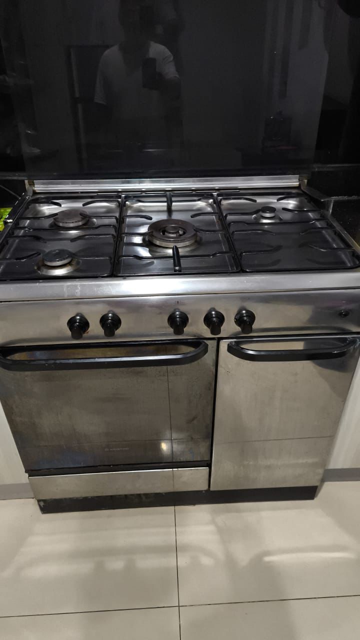Service microwave Ariston